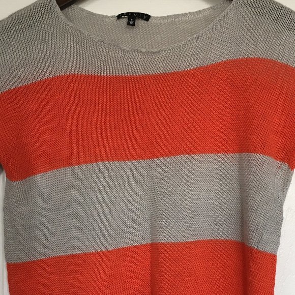 Theory linen pullover top - Picture 6 of 6